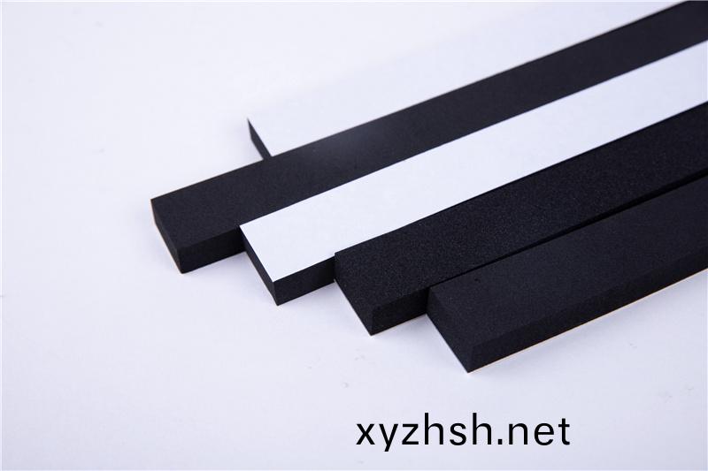 CR減震(zhen)保(bao)溫條